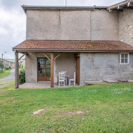 Vintage Holiday Home With Private Garden Nouart Oda fotoğraf
