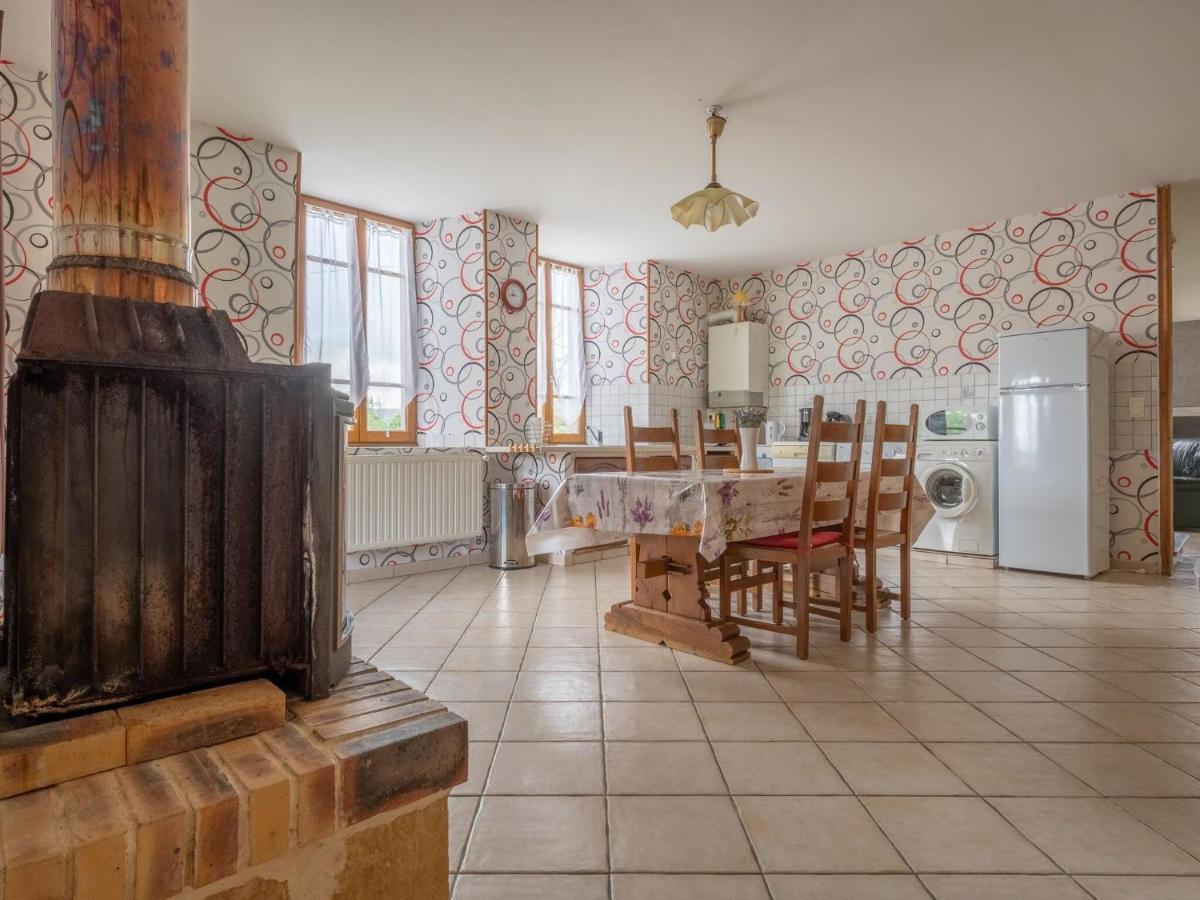 Vintage Holiday Home With Private Garden Nouart Dış mekan fotoğraf